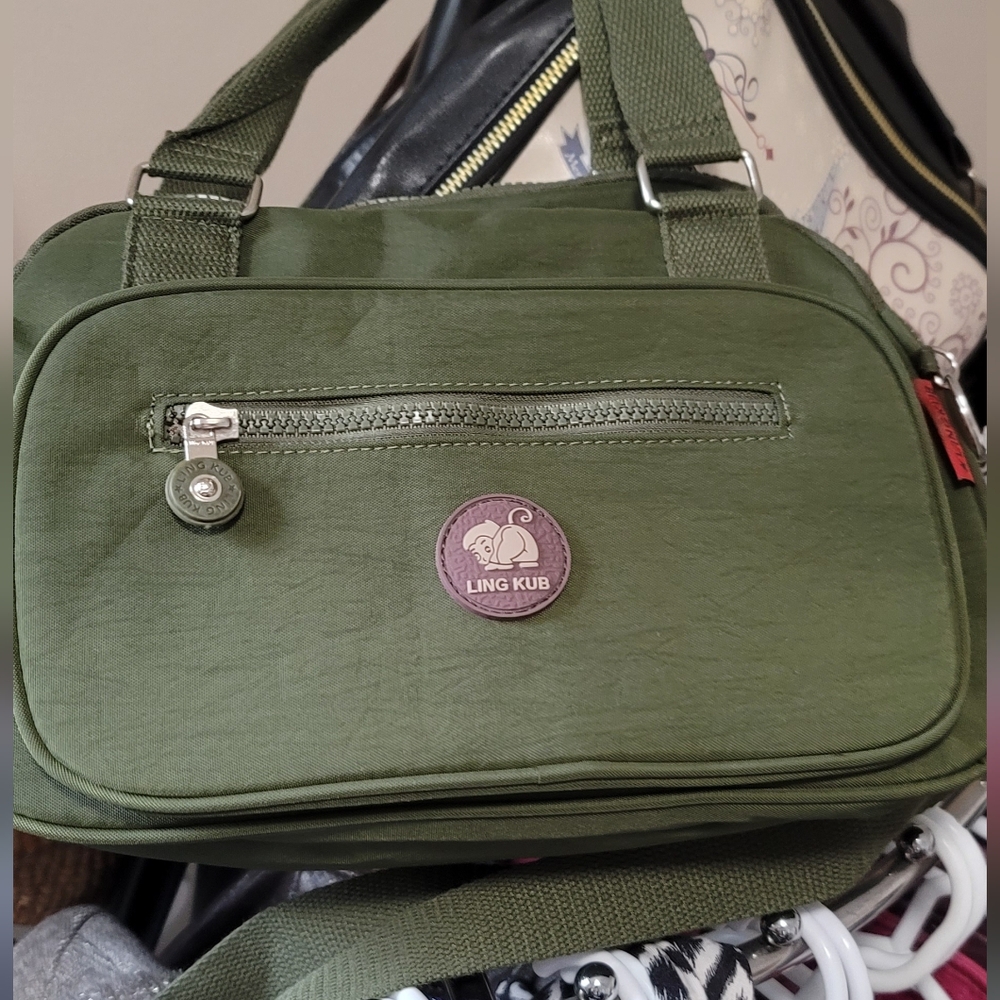 Ling Kub Army Green Bag